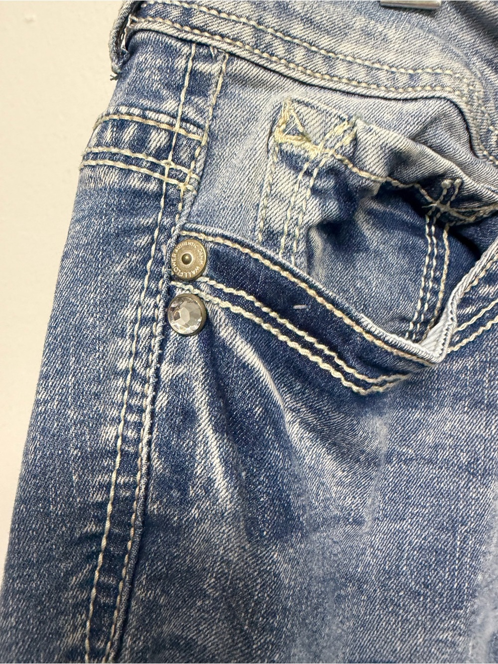 Wallflower Cropped Denim Pants - Picture 5 of 9